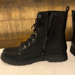 NEVER WORN! Cool combat boots